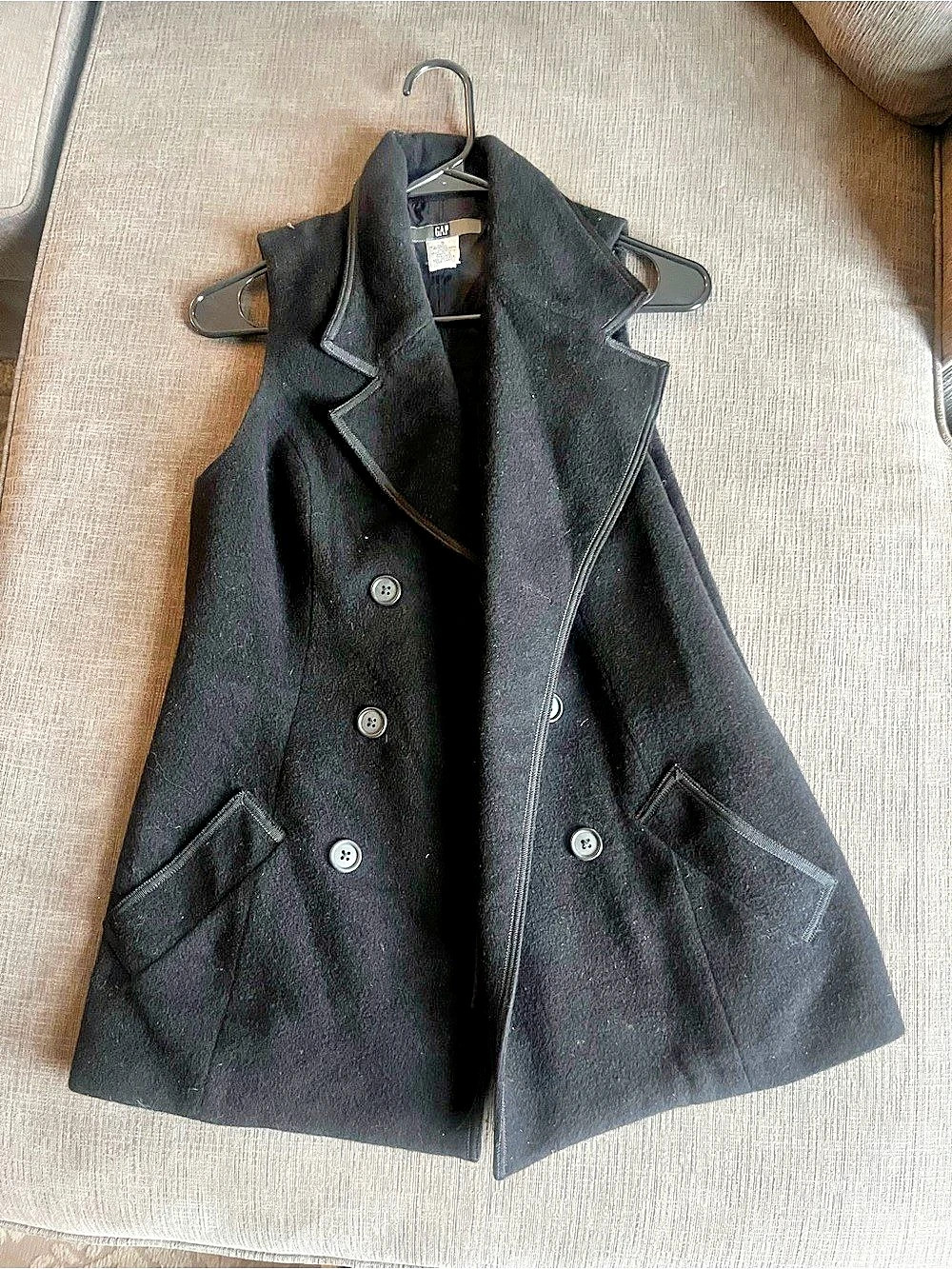 Gap Black Vest Size Medium